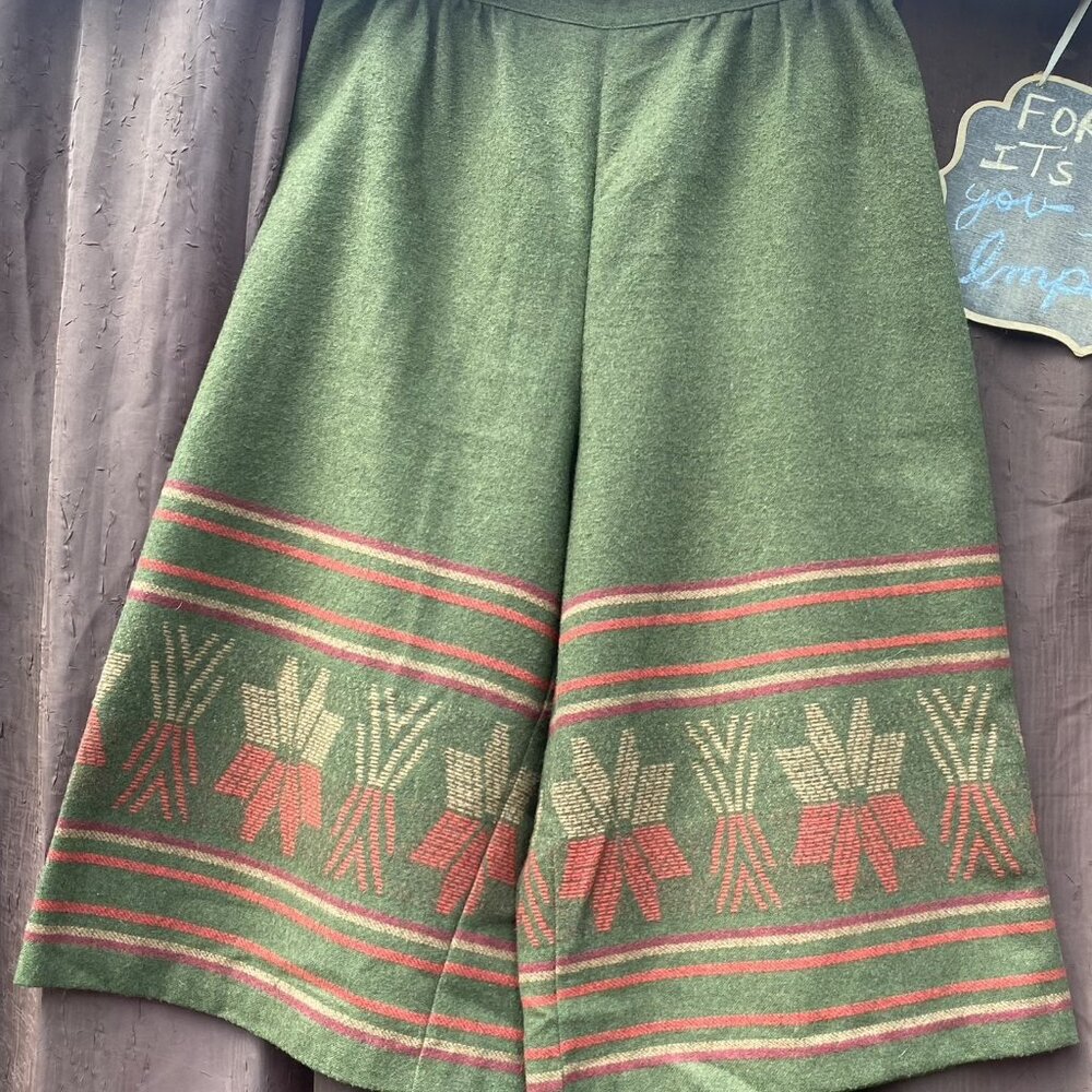 Vintage 70s Junior Bazaar Simpson Sears Gauchos | Green Wide Leg Pants